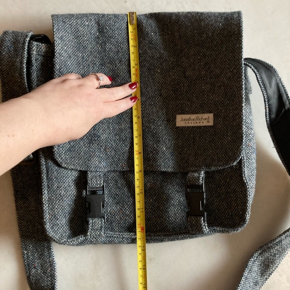 New! Jonathan Richard Ireland neutral grey & black tweed messenger bag - Picture 11 of 13